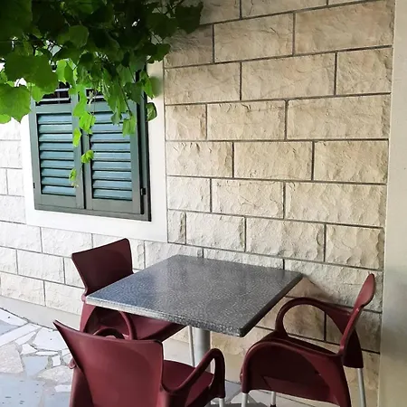 Double 250a 3* Trpanj